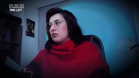 Snapshot of scarlett_sen chatting on July 2026 06:10:02 PM Mistress Scarlett online show from July 2026 06:10:02 PM
