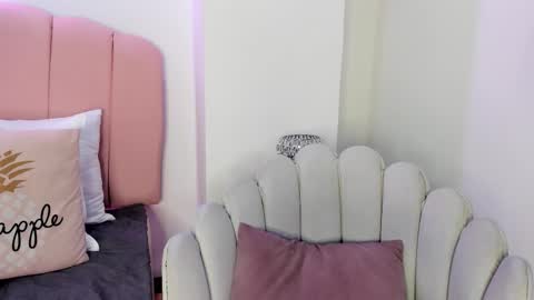 scarlett smith 3 online show from October 2025 03:43:02 AM