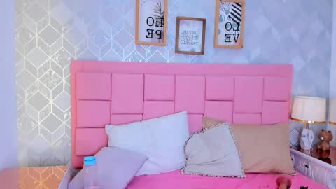 scarlett_vixen7 online show from December 2025 07:48:01 AM