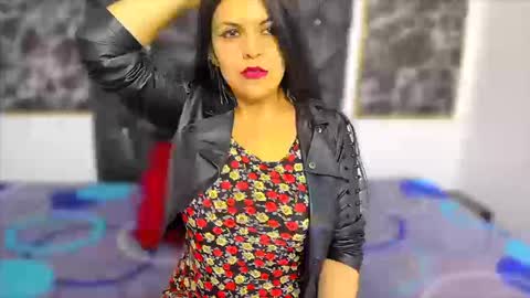 Scarlett online show from October 2025 04:25:02 PM