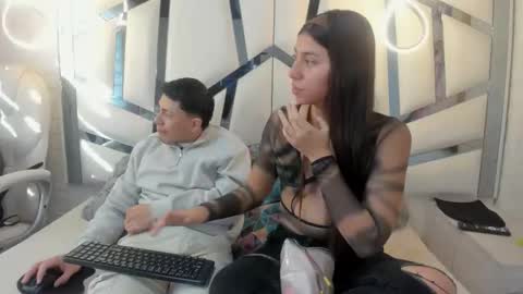 Scarlett and Lucas online show from February 2026 12:38:01 PM