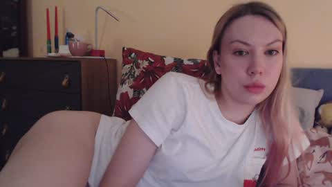 Snapshot of scarlettford chatting on December 2024 01:40:02 PM Scarlett online show from December 2024 01:40:02 PM