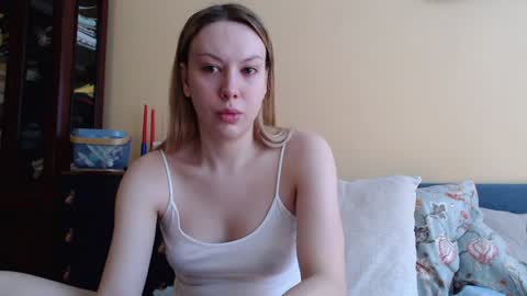 Snapshot of scarlettford chatting on December 2024 09:44:01 AM Scarlett online show from December 2024 09:44:01 AM