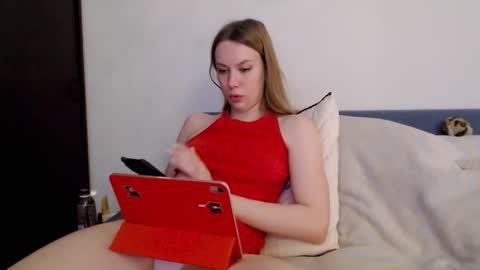 Scarlett online show from January 2026 12:42:01 PM