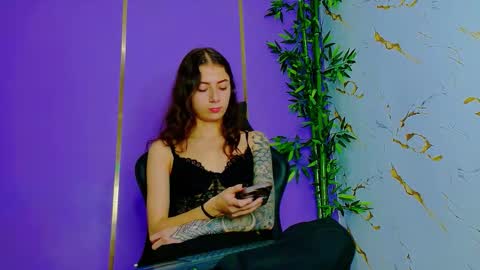 Snapshot of scarlettjones_x chatting on September 2025 12:49:01 AM Scarlet online show from September 2025 12:49:01 AM