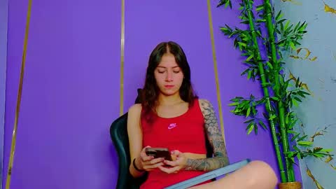 Snapshot of scarlettjones_x chatting on October 2025 08:39:01 PM Scarlet online show from October 2025 08:39:01 PM