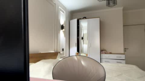 Snapshot of scarlettleszczynski chatting on April 2026 11:29:02 AM scarlettleszczynski online show from April 2026 11:29:02 AM