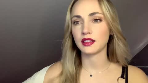 ScarlettxBlonde online show from May 2026 02:22:01 PM