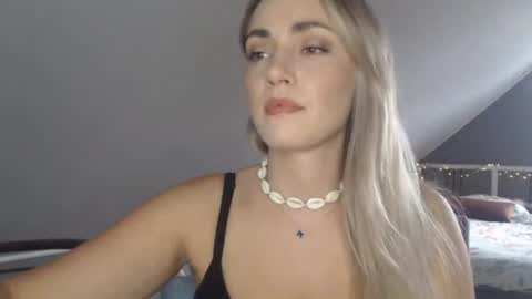 ScarlettxBlonde online show from July 2026 03:19:02 PM