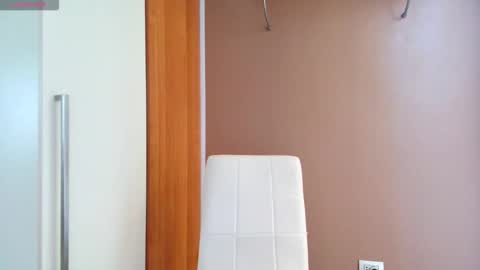 Cristal online show from September 2025 09:31:01 AM