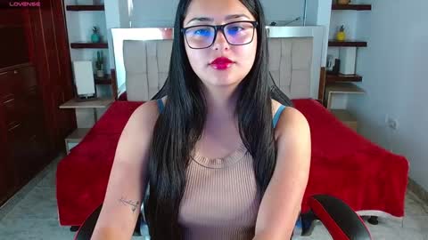 scarllet online show from January 2025 12:06:02 PM