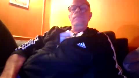 Snapshot of schmuhbaer1 chatting on October 2025 05:25:02 PM schmuhbaer1 online show from October 2025 05:25:02 PM