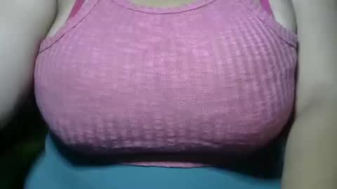 Snapshot of schoco_milf chatting on June 2026 11:57:01 AM mai latina online show from June 2026 11:57:01 AM
