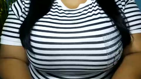 Snapshot of schoco_milf chatting on June 2026 12:52:01 PM mai latina online show from June 2026 12:52:01 PM