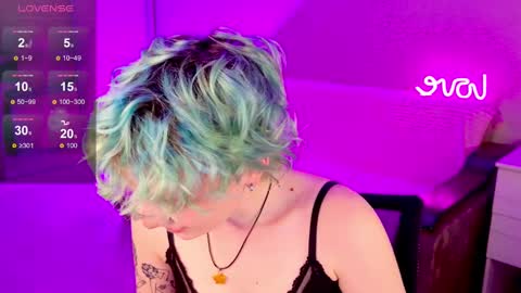 Snapshot of school_love chatting on December 2024 01:22:02 PM Rina online show from December 2024 01:22:02 PM