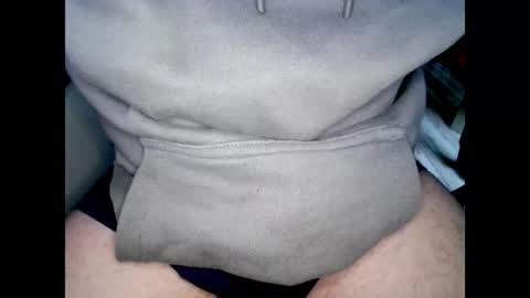 Guy online show from October 2025 01:42:01 PM