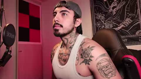 Snapshot of scockpion_ chatting on June 2026 10:03:02 AM Alejandro help me to reach 200 thumps up online show from June 2026 10:03:02 AM