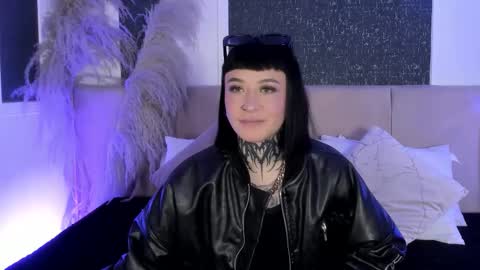 Scolw  online show from January 2026 12:20:01 PM