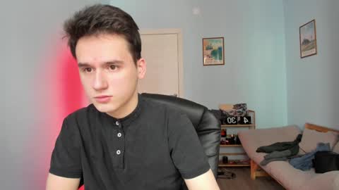 Snapshot of scooby_r chatting on February 2025 09:22:01 AM Thomas brunette and Alex blond online show from February 2025 09:22:01 AM