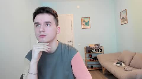 Snapshot of scooby_r chatting on February 2025 08:16:01 AM Thomas brunette and Alex blond online show from February 2025 08:16:01 AM