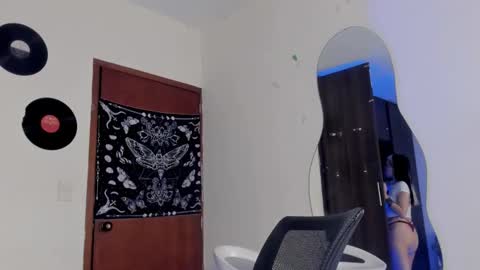 Goddess online show from December 2025 06:06:01 PM