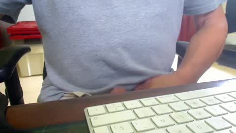 Snapshot of scottalone chatting on December 2024 04:48:01 PM Scott online show from December 2024 04:48:01 PM