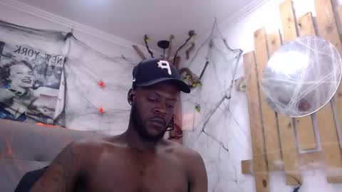 Snapshot of scottdamar chatting on October 2025 06:53:01 PM Damar online show from October 2025 06:53:01 PM