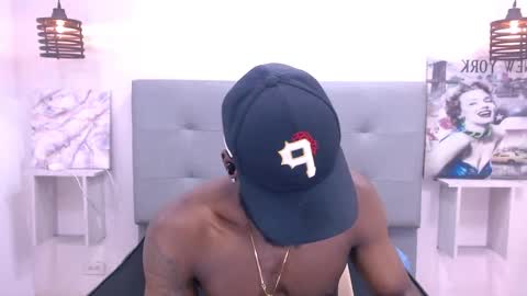 Snapshot of scottdamar chatting on November 2025 09:26:02 PM Damar online show from November 2025 09:26:02 PM