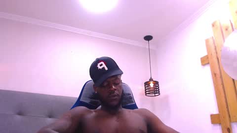 Snapshot of scottdamar chatting on November 2025 08:07:01 PM Damar online show from November 2025 08:07:01 PM