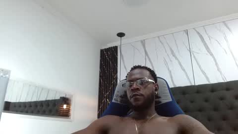 Snapshot of scottdamar chatting on November 2025 10:20:02 PM Damar online show from November 2025 10:20:02 PM