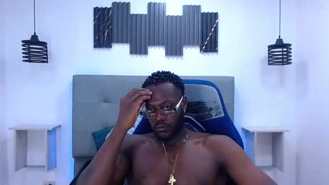 Snapshot of scottdamar chatting on November 2025 07:48:02 PM Damar online show from November 2025 07:48:02 PM