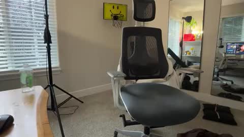 Scotty online show from December 2025 05:54:02 PM