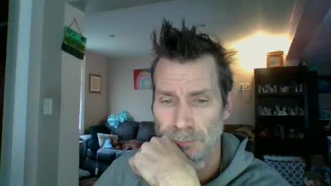 Snapshot of scroach11 chatting on January 2025 03:43:01 PM GettOffMyLawn online show from January 2025 03:43:01 PM