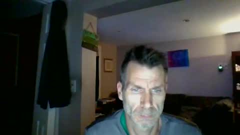 Snapshot of scroach11 chatting on May 2026 03:33:02 AM GettOffMyLawn online show from May 2026 03:33:02 AM