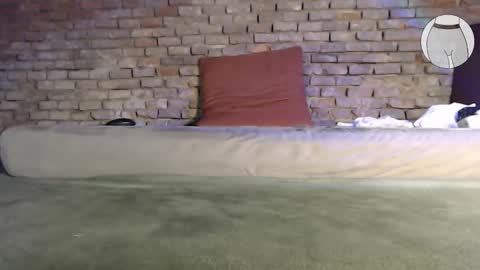 seamlessly online show from September 2025 08:10:01 PM