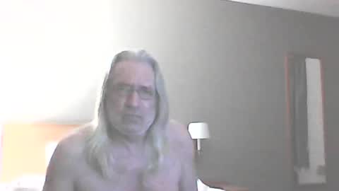 Snapshot of seantheflyer chatting on February 2025 01:04:02 AM seantheflyer online show from February 2025 01:04:02 AM