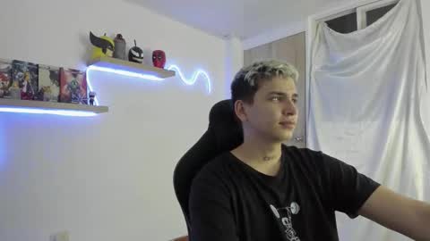 Sebastin online show from November 2025 05:40:02 AM