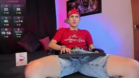 Sebastian online show from October 2025 11:33:02 AM