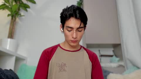 sebastian online show from January 2025 04:01:01 AM