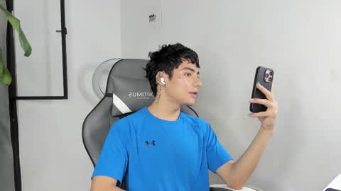 sebastian online show from January 2026 02:33:02 PM