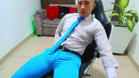 juan  sebastian online show from March 2025 12:04:02 PM