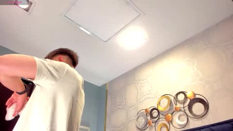  Sebastian  online show from September 2025 12:18:02 PM