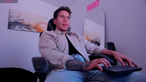 Lucian Sinclair online show from January 2025 06:53:02 PM