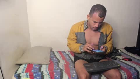 Snapshot of sebastianp13 chatting on January 2025 06:03:01 AM sebatian palacios online show from January 2025 06:03:01 AM