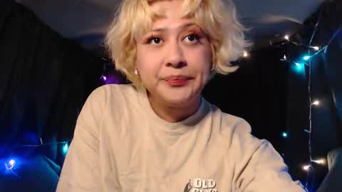 Sebastian online show from October 2025 05:44:02 AM