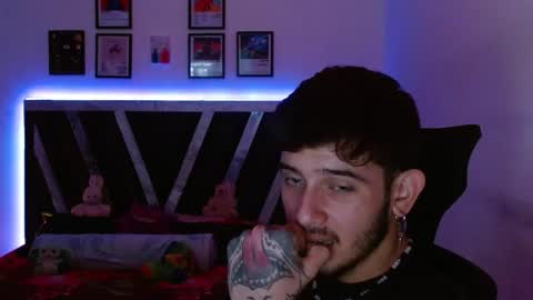 Sebas online show from November 2025 11:48:01 PM