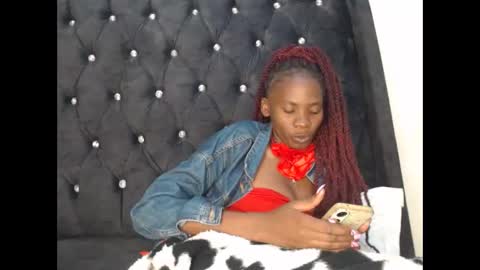 Snapshot of sebatrishaa chatting on September 2025 12:32:01 AM sebatrishaa online show from September 2025 12:32:01 AM