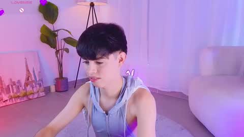 Snapshot of sebbyross chatting on September 2025 07:13:02 PM sebby online show from September 2025 07:13:02 PM