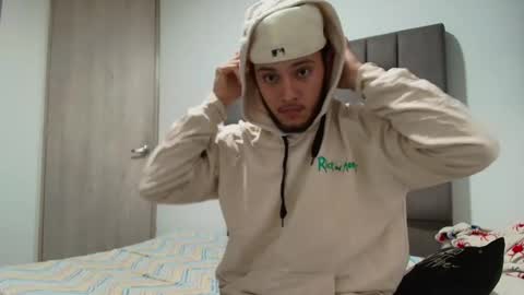 ryan miller online show from February 2025 04:42:02 AM