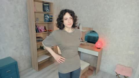 Snapshot of secret_des1res chatting on May 2026 09:50:02 AM Mia online show from May 2026 09:50:02 AM